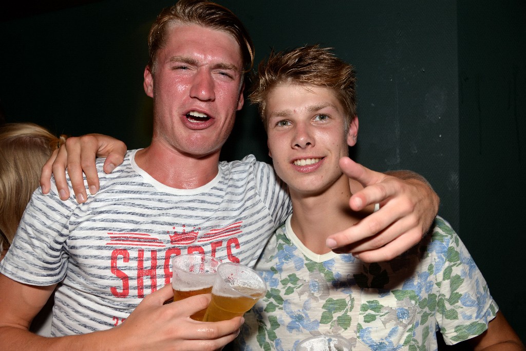 ../Images/Kroegentocht Zomercarnaval Noordwijkerhout 219.jpg
